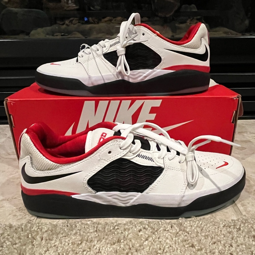 Nike Men’s Size 8 Ishod Skate Shoes DZ5648-100. Brand New Never Worn No Box